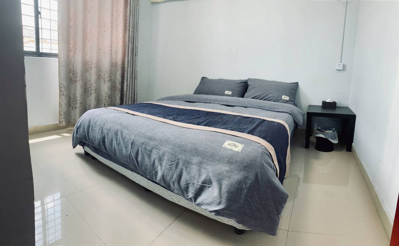 深圳中百小屋公寓(荷坳店)