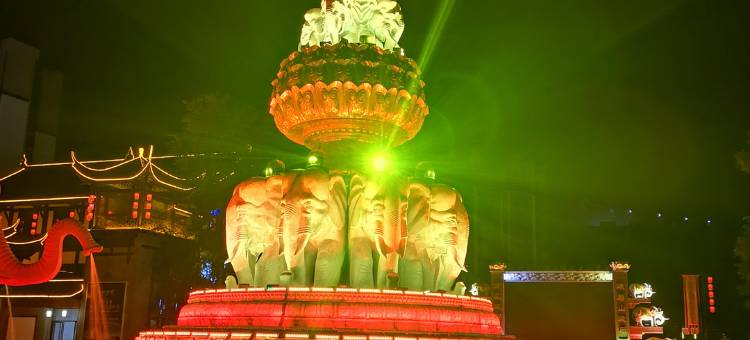 易途文化精品酒店(峨眉高铁站大佛禅院旅游区店)图片