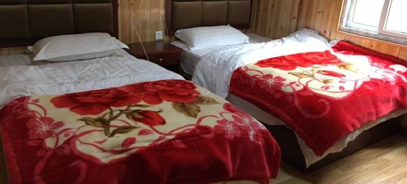 宝兴萨尔甲藏家乐图片