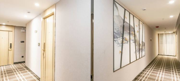 名人酒店(玉林火车站南兴广场店)图片