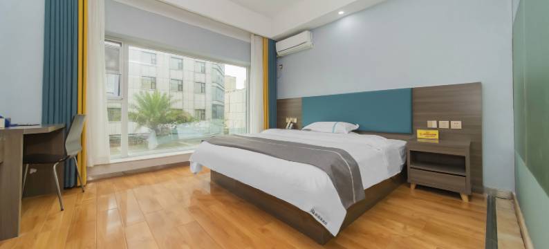 江油棕榈泉花园商务酒店(纪念碑太白公园店)图片