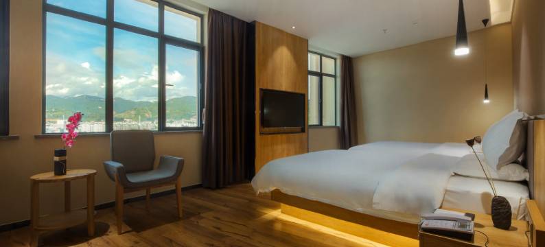 蓝眉山商务酒店(思茅区茶马古城店)图片