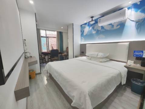 他她酒店(江汉路步行街店)