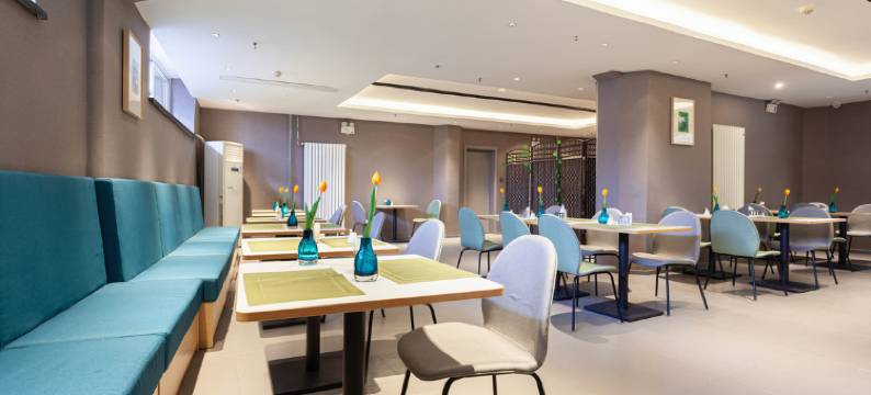 如家商旅酒店(青岛火车站栈桥德国风情街店)图片