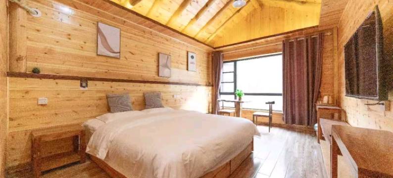 万仙山景香府民宿(郭亮村绝壁长廊店)图片