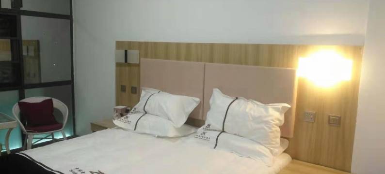 龙陵碧寨中科酒店图片