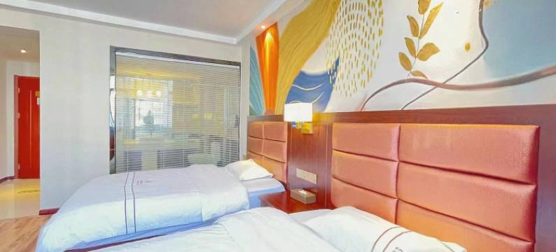 龙里慕缘酒店(龙里小吃街店)图片