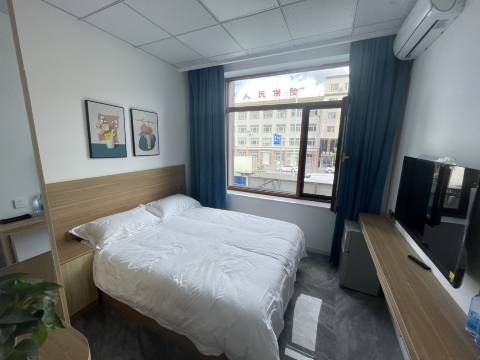 温馨小家精品公寓