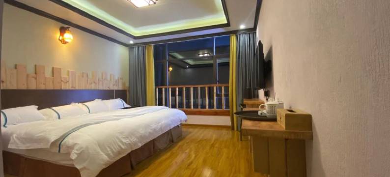 汶川卧龙四季客栈图片