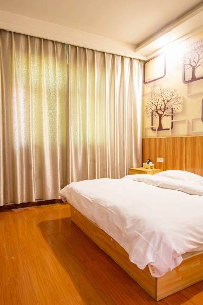 新乡绿茵河畔附近酒店,新乡酒店预订查询,新乡宾馆住宿【携程酒店】