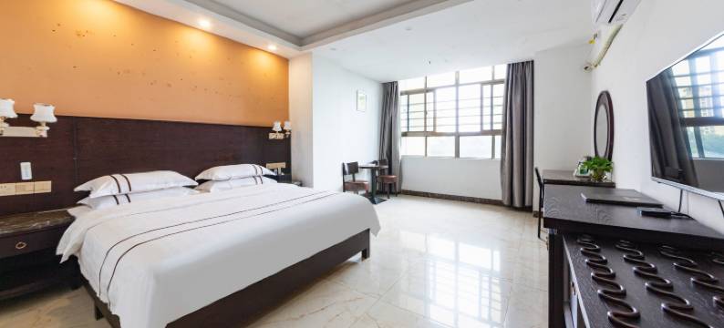 格莱登酒店(千秋城市广场店)图片