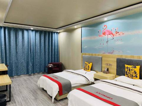 骏怡连锁酒店(格尔木火车站109国道店)