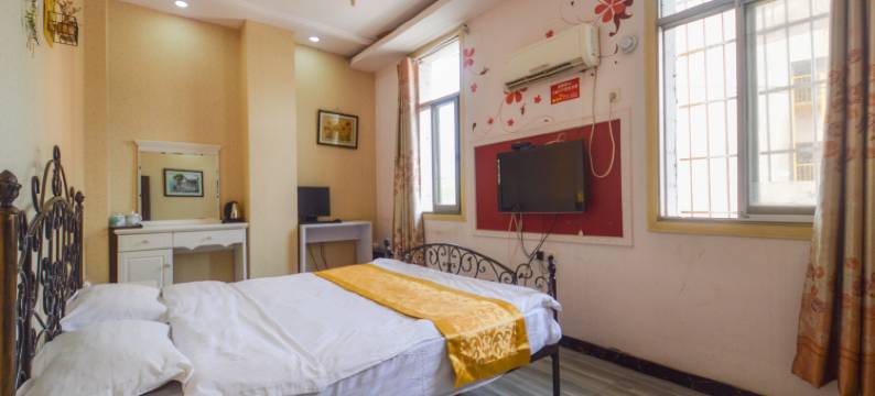 简爱宾馆(长沙西湖公园地铁站店)图片