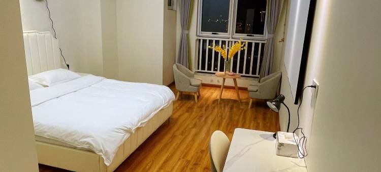 扬州悦享电竞公寓(万达广场店)图片