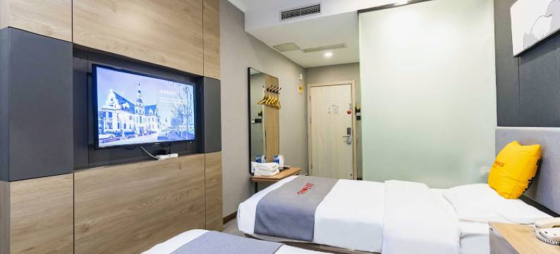 骏怡精选酒店(天津滨海国际机场华明店)图片