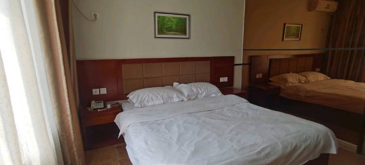 卫辉逸居宾馆(汽车总站店)图片