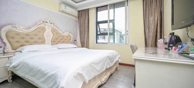 邻水富安假日酒店图片