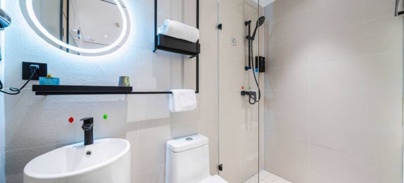 青季酒店MINI(上海外高桥光明路店)图片