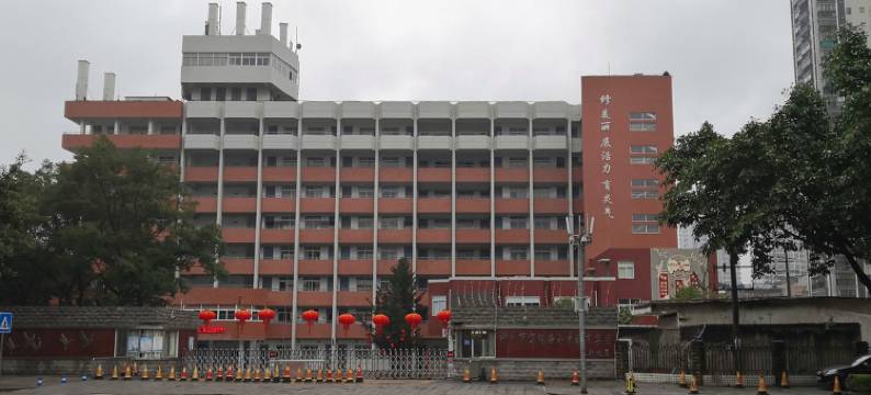 宇萍宾馆(柳州马鞍山公园店)图片