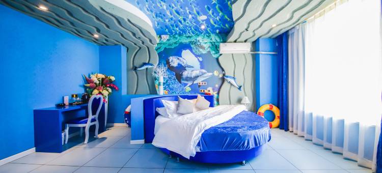 包头月半湾主题酒店(团结大街店)图片