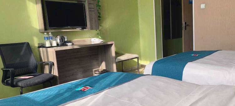 派酒店(平凉华亭步行街店)图片