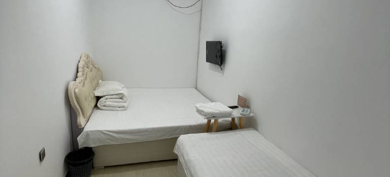 卢龙瑞鹏红山旅店图片