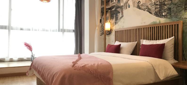 东望民宿(开封星光天地清明上河园店)图片