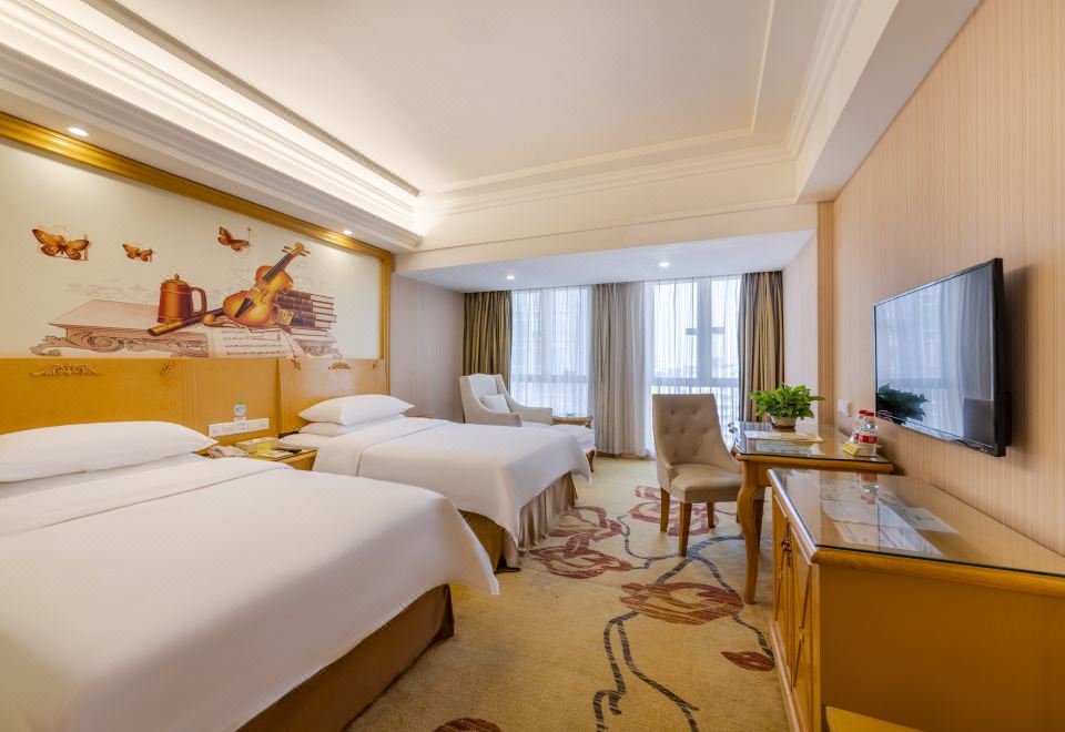 Vienna Hotel (Dongguan Shatian Humen'gang) Hotel Overview