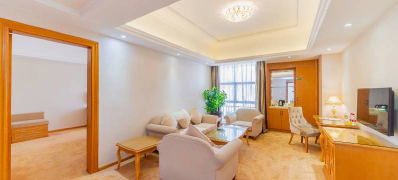 维也纳国际酒店(深圳石岩上屋地铁站店)图片