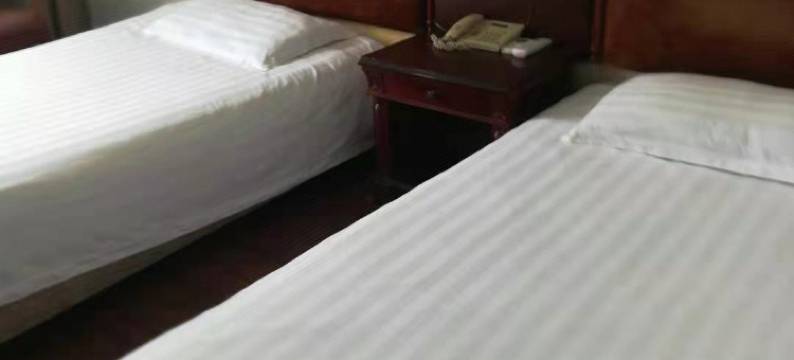 启东华虹宾馆图片