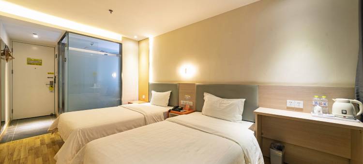 7天酒店(济南长清大学城银座商业街店)图片