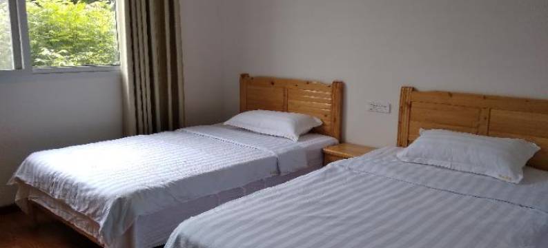 荥经县半山花雨农家乐图片