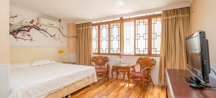 青岛轻享夜未央精品酒店图片