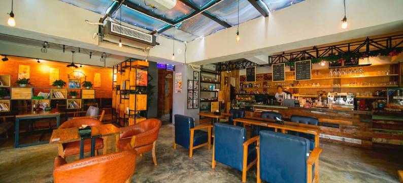 江油棕榈泉花园商务酒店(纪念碑太白公园店)图片