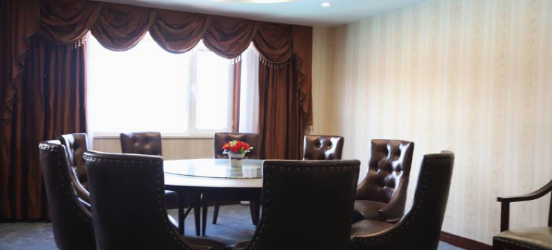 达日桑周虎顶大酒店图片