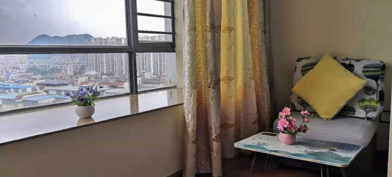 柳州向前国际青年旅社(柳州火车站高铁东广场店)图片