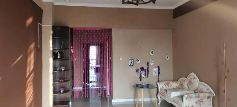 爱岛自助式日租公寓(乌兰大街店)图片