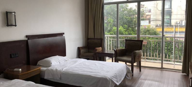 东兴新新华宾馆图片