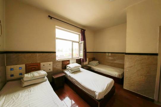 云杉宾馆(包头科技大学店)