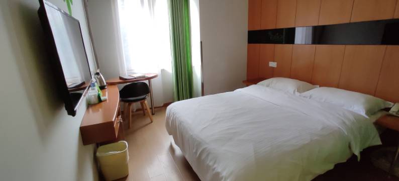 青皮树酒店(泰州姜堰汽车客运站东方巴黎城店)图片