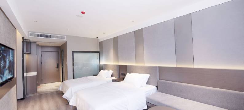 芒康如美镇云山江印象酒店(竹卡大桥店)图片