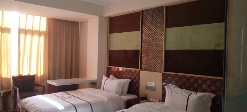 峨山庆丰酒店图片