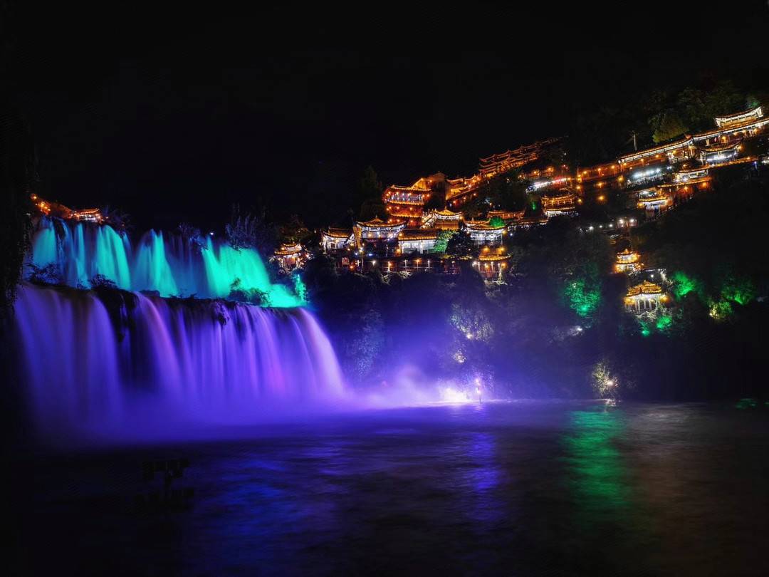 花筑·芙蓉镇银河山庄(王村大瀑布店)图片