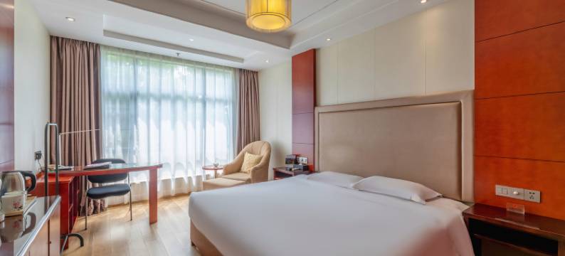 实华酒店(九江火车站店)图片