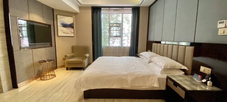 汉江精品酒店(十堰三堰太和医院店)图片