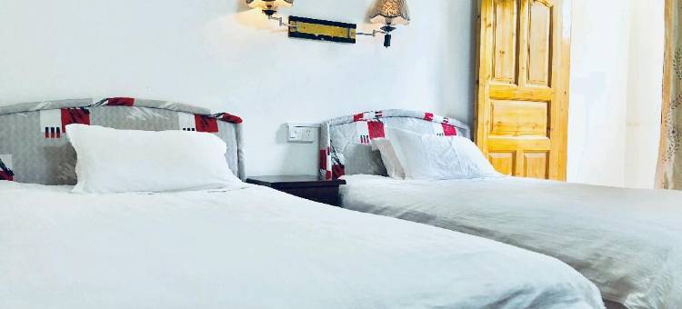 阳朔杨堤江畔渔家图片