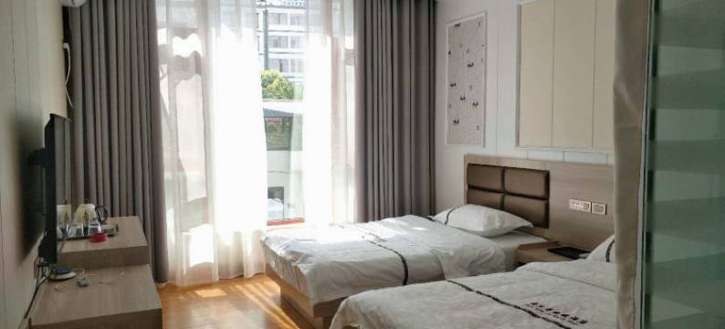 抚仙湖顺庆居酒店(禄充风景区店)图片