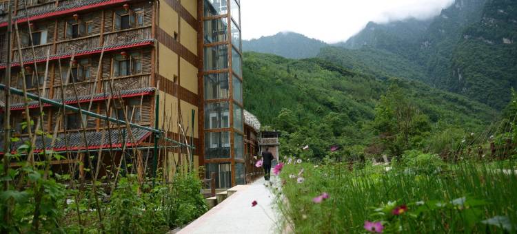 宝兴东拉山兴国农庄图片