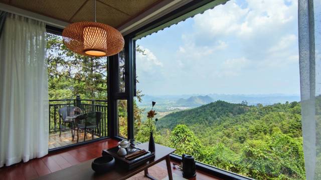 上林大明山云松山宿图片