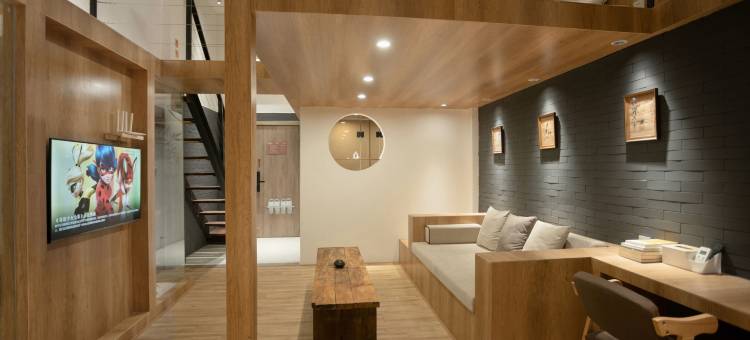 无隐良居酒店(蒙自米线小镇店)图片